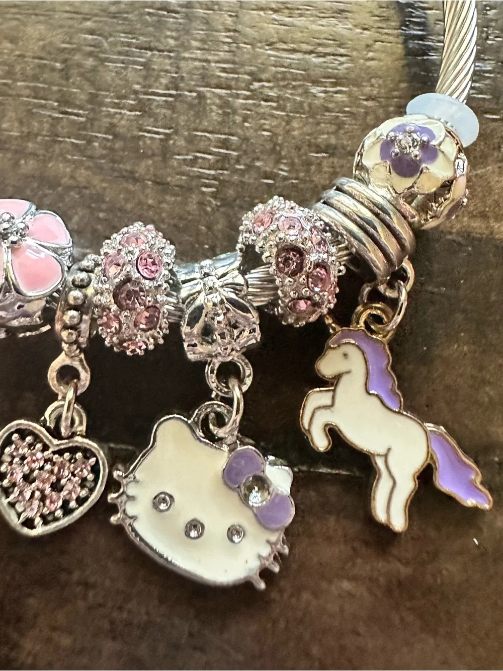 NWOT Girls Pandora Like Hello Kitty Charm Bracelet Pink/Purple Rhinestones